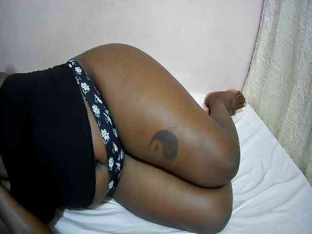 creamy-squirter webcam