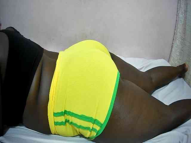 creamy-squirter webcam