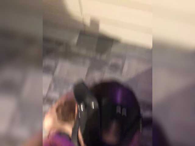 Vai a chattare su squirtproo squirtproo