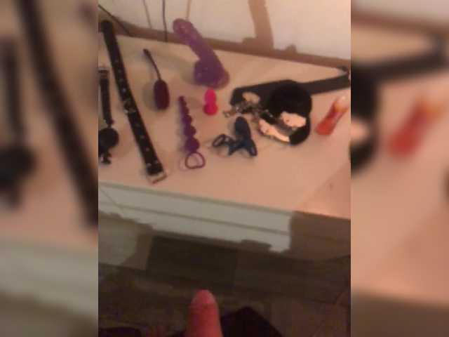 Vai a chattare su squirtproo squirtproo