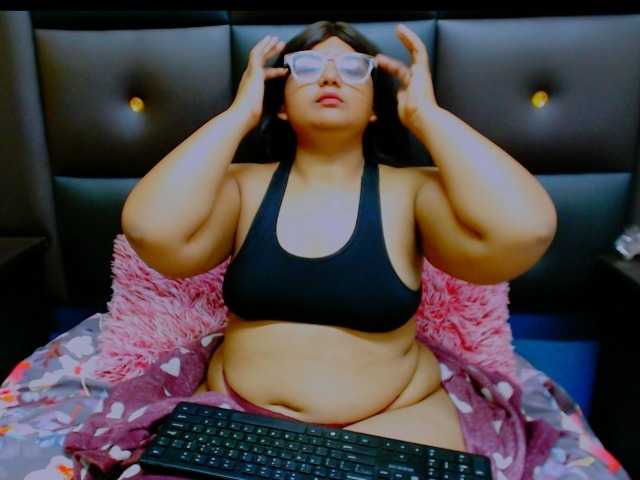 IndianFoxyXXX webcam