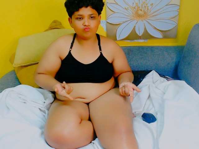 IndianFoxyXXX webcam
