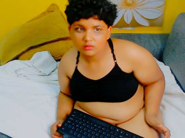 IndianFoxyXXX webcam