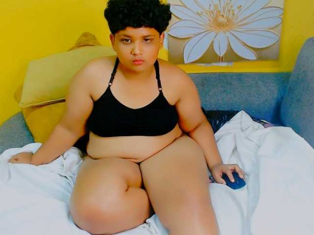IndianFoxyXXX webcam