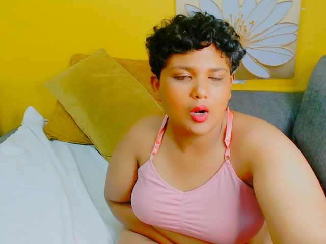 IndianFoxyXXX webcam