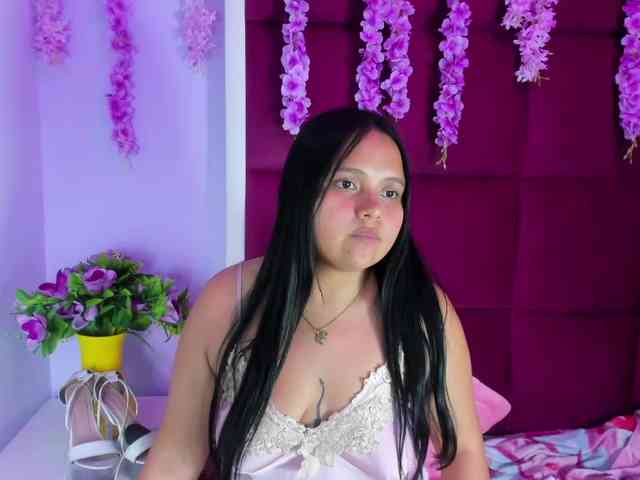 MissLiiz webcam