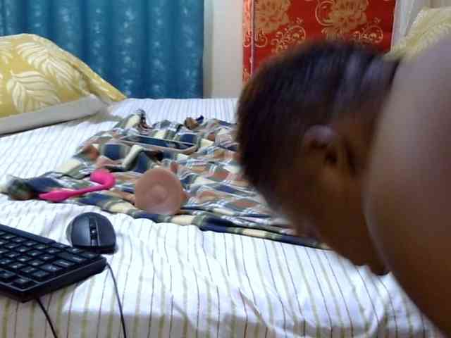 maya-pretty webcam
