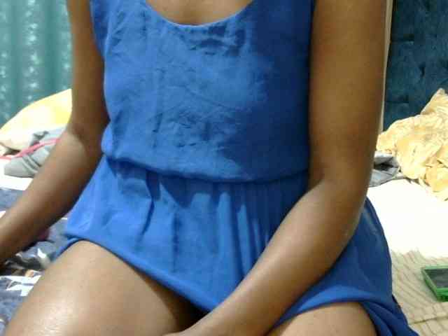 maya-pretty webcam
