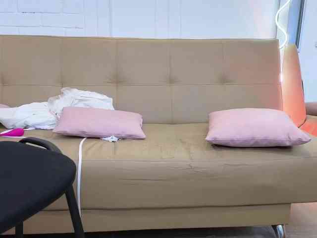 Lexy-tay webcam