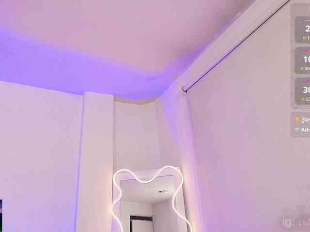 Naomy-tay1 webcam