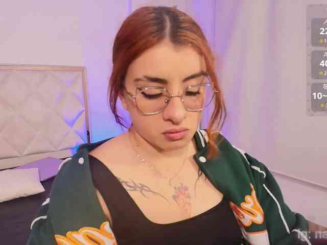 Naomy-tay1 webcam
