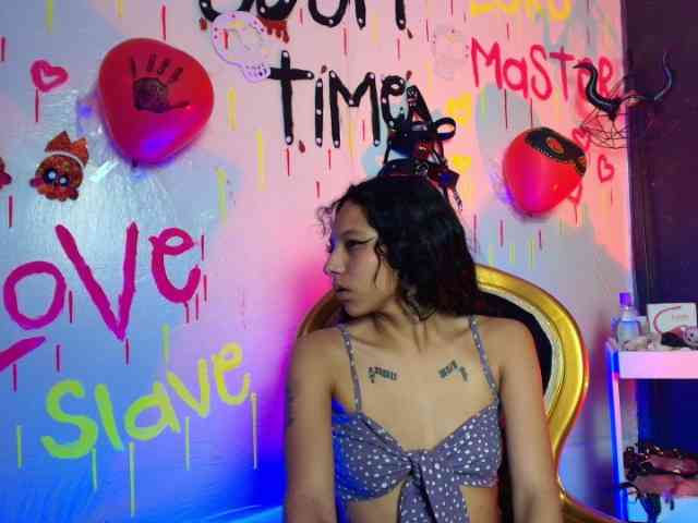 Sweettpleasure webcam