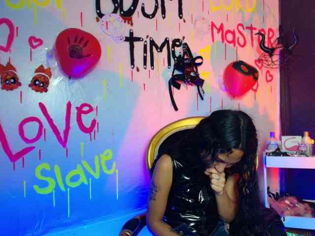 Sweettpleasure webcam