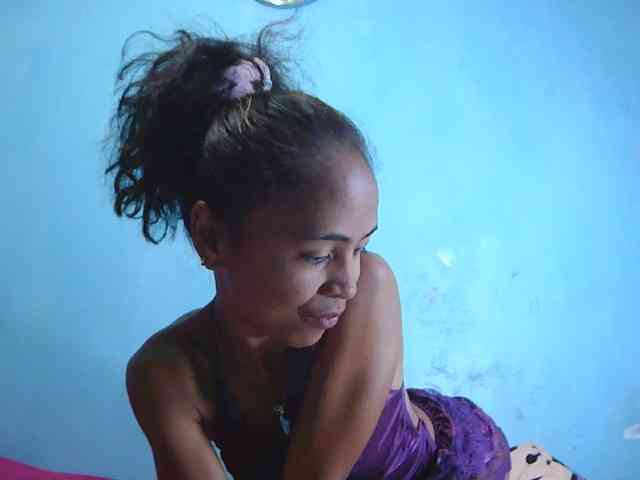 Reinewallashy3 webcam