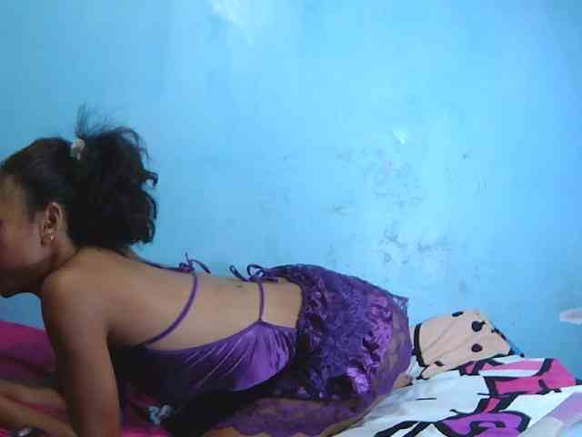 Reinewallashy3 webcam