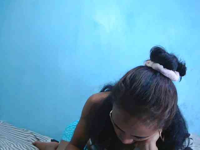 Reinewallashy3 webcam
