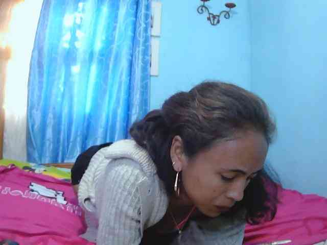 Reinewallashy3 webcam