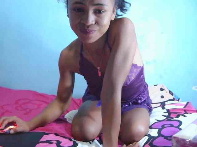 Reinewallashy3 webcam