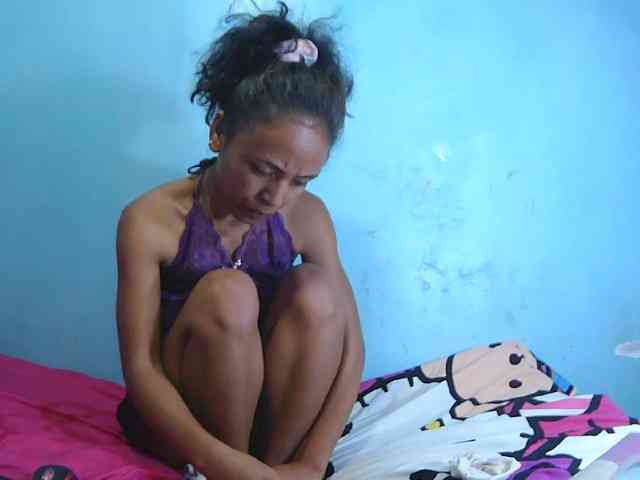 Reinewallashy3 webcam