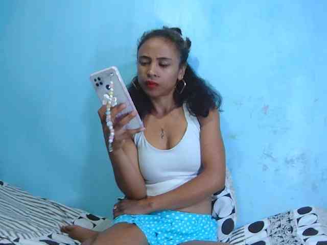 Reinewallashy3 webcam