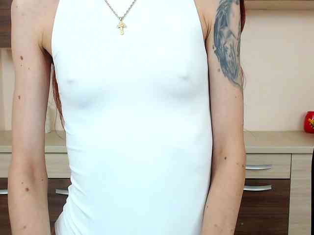 Julia-Jae webcam