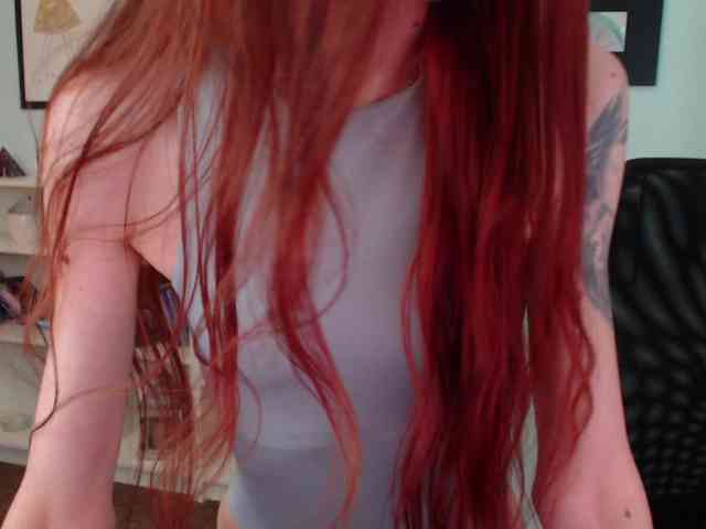 Julia-Jae webcam