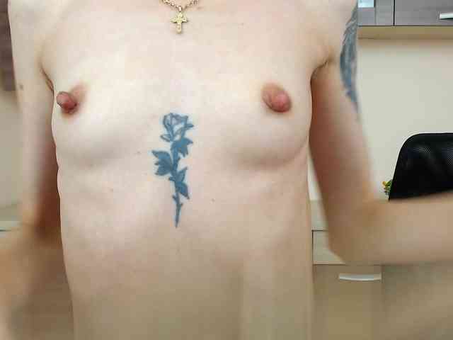 Julia-Jae webcam