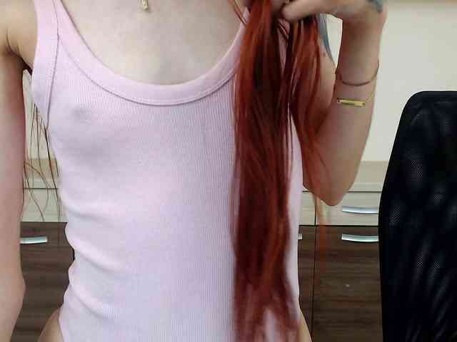 Julia-Jae webcam
