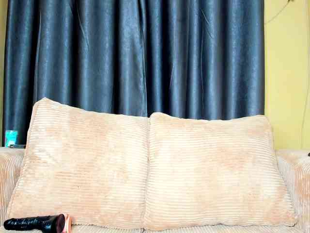 Sexy-fuck-Doll webcam