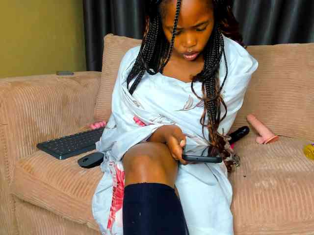 Sexy-fuck-Doll webcam