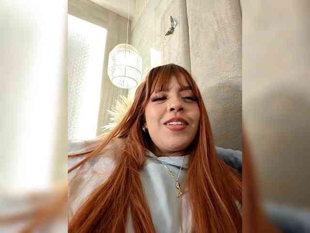 NikkSantini webcam