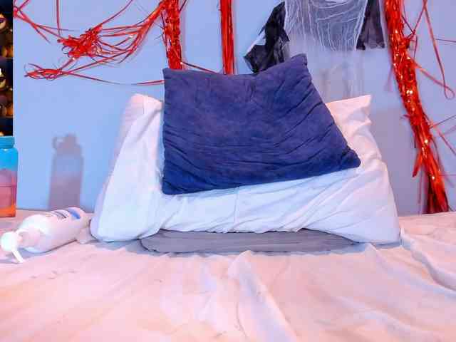 Violethorny05 webcam