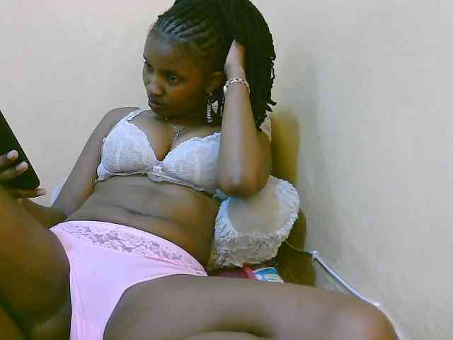 sexybounty2 webcam