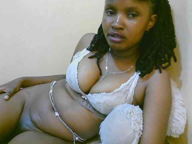 sexybounty2 webcam