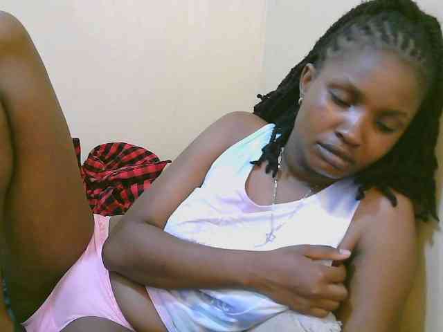 sexybounty2 webcam