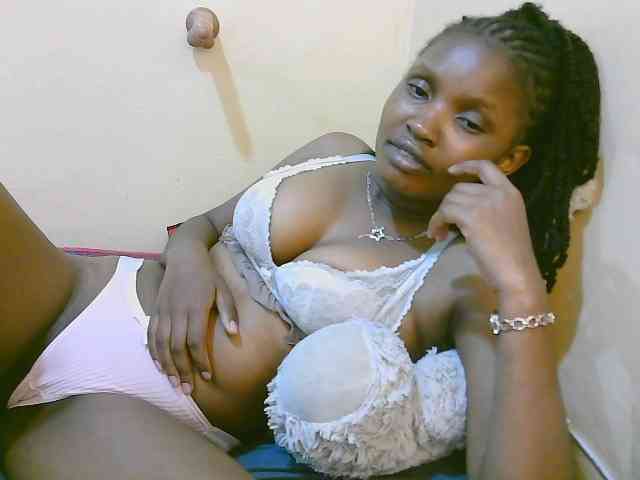 sexybounty2 webcam