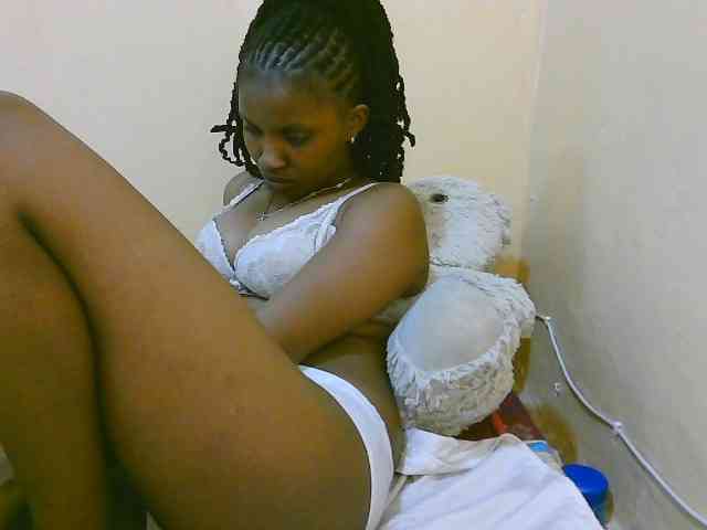 sexybounty2 webcam
