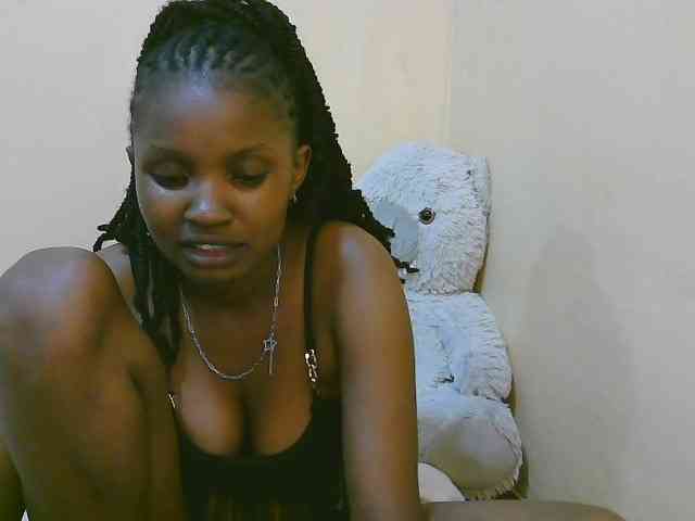 sexybounty2 webcam