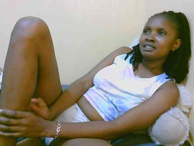 sexybounty2 webcam