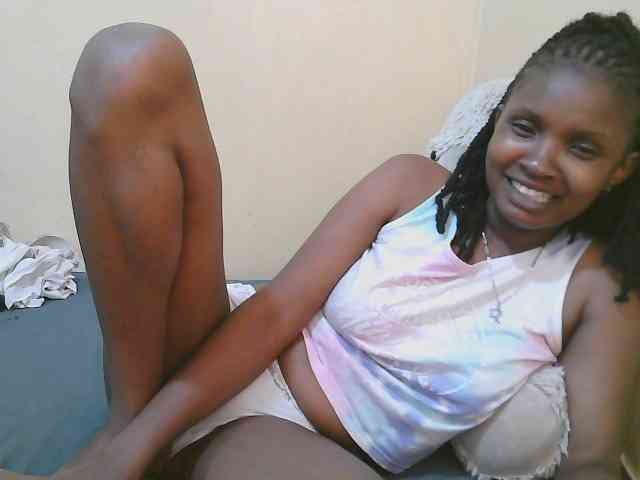 sexybounty2 webcam