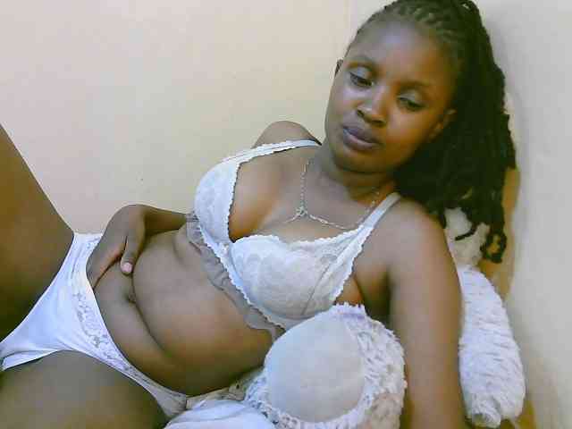 sexybounty2 webcam