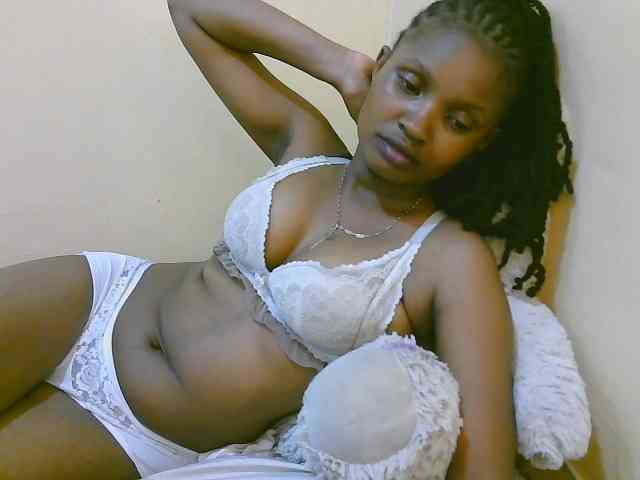 sexybounty2 webcam
