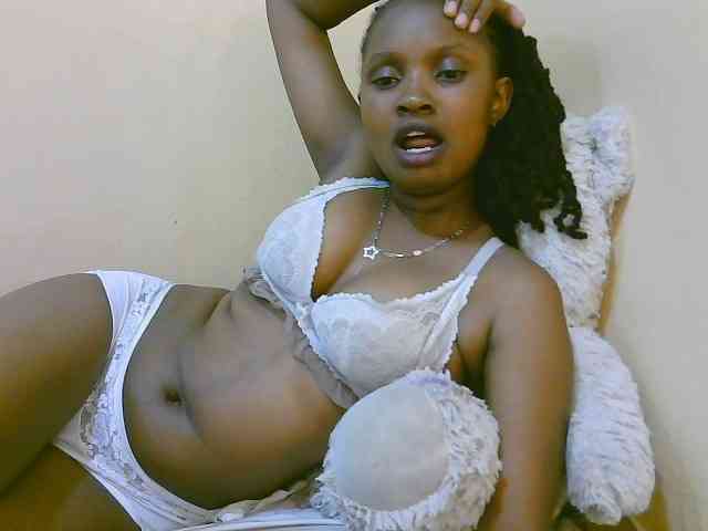 sexybounty2 webcam