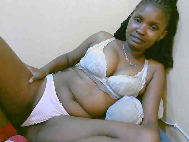 sexybounty2 webcam