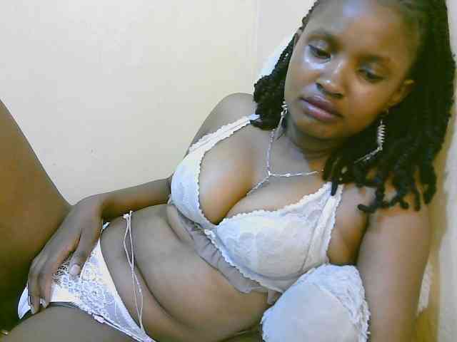 sexybounty2 webcam
