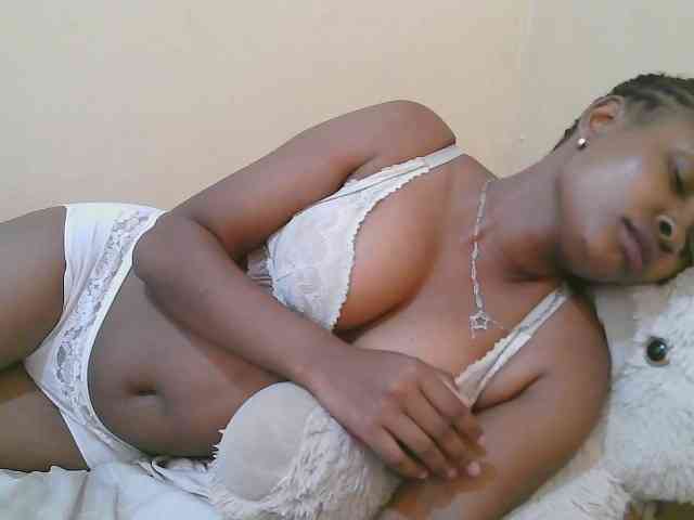 sexybounty2 webcam