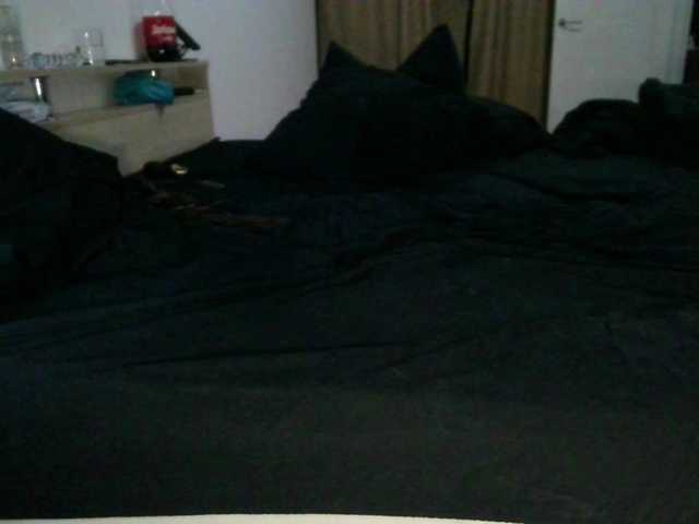 Vai a chattare su NikaAlex NikaAlex