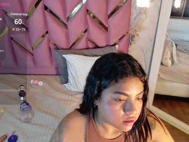 curvybrunnett webcam