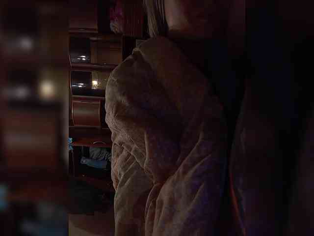 Lena-33 webcam