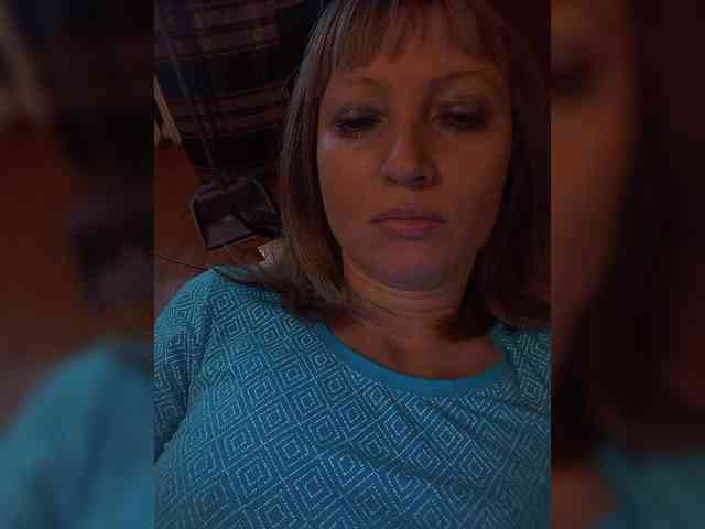Lena-33 webcam